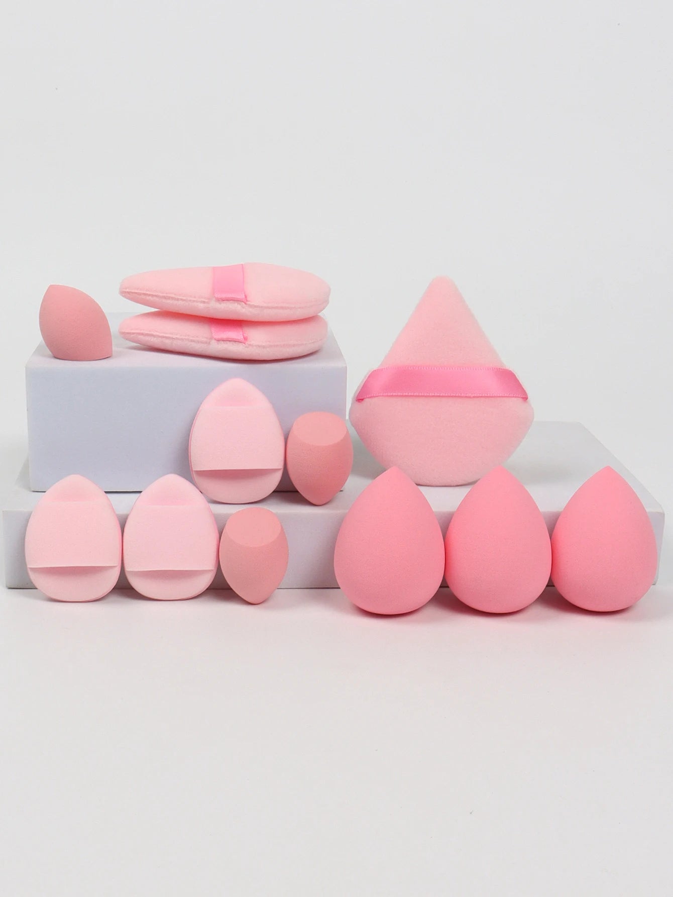12-Piece All-Purpose Sponge Set, Made of 3 Loose Powder Puffs, 3 Mini Air Cushion Puffs, 3 Beauty Eggs and 3 Mini Beauty
